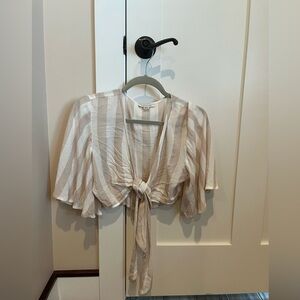 American Eagle cropped tie shirt, size Medium